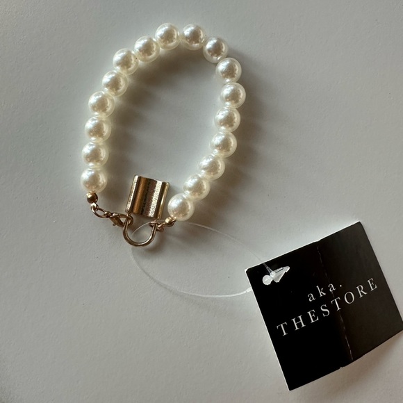 Pearl Bracelet - Picture 2 of 4